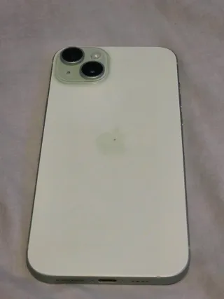 iPhone 15 Plus Verde