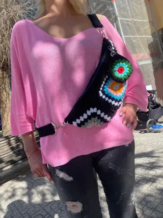 Riñonera artesanal crochet multicolor