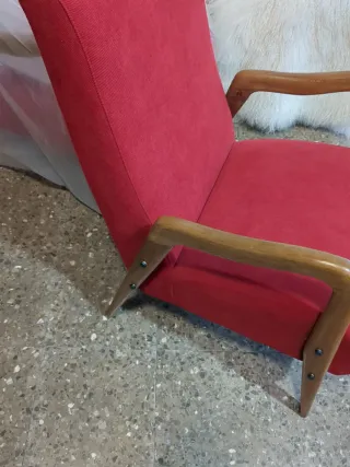 2 Poltrone Vintage con Legno Ristrutturato e Rivestimento Nuovo