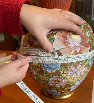 Vaso ceramica decorato floreale oro misure in foto