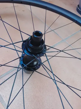 Ruedas carbono Novatec R3 carretera totalmente nue