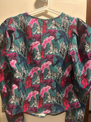 Blusa Minueto Estampada Tigres Talla L