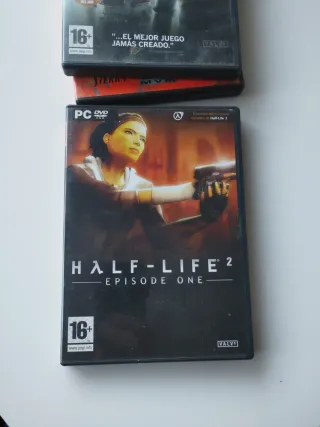 3 videogiochi Half-Life per PC