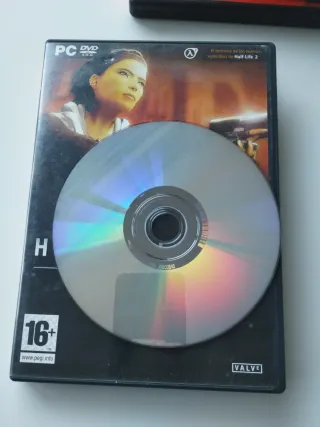 3 videogiochi Half-Life per PC