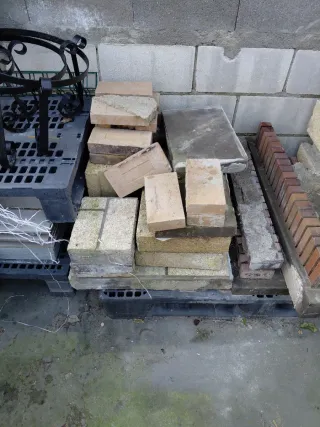 Chimenea de piedra y madera