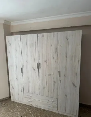 Armadi con ante e cassetti
