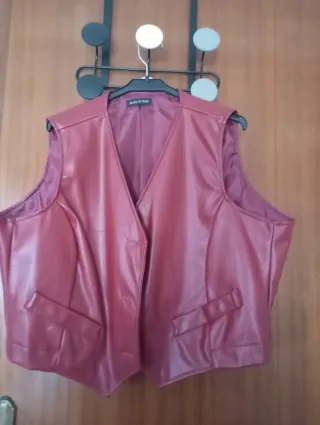 Chaleco de cuero rojo De sisa a sisa hace, 56cm
