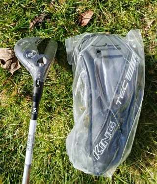 Híbrido 3 Cobra KING TEC 2023 Diestro Ajustable