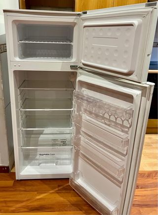 Frigorífico Daewoo 140cm x 55cm