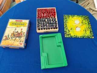 STRATEGO Mini Juego de Mesa Antiguo
