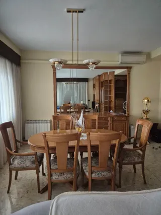 Bufet, mesa y 6 sillas comedor madera