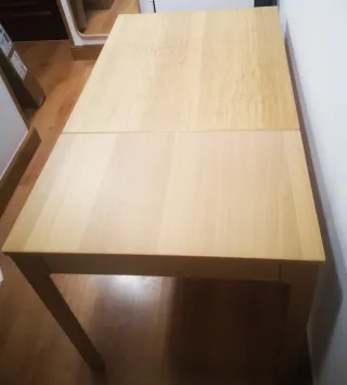 Mesa de cocina extensible de madera