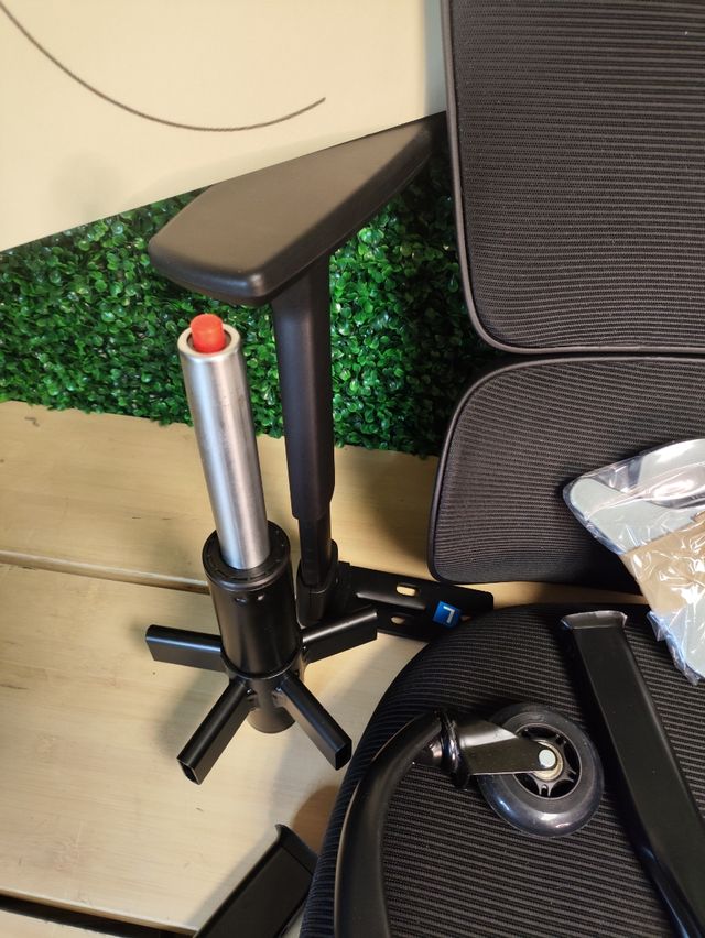 Sedia ergonomica da ufficio nera