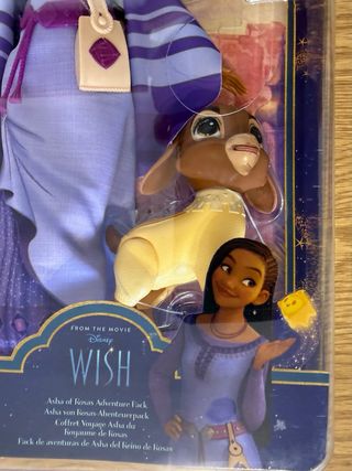 Muñeca Disney Wish Asha de Rosas con Valentino