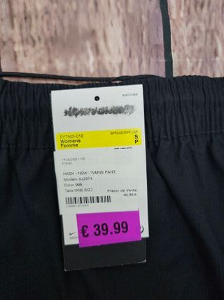 Falda 2 en 1 Nike Sportswear Essential Mujer