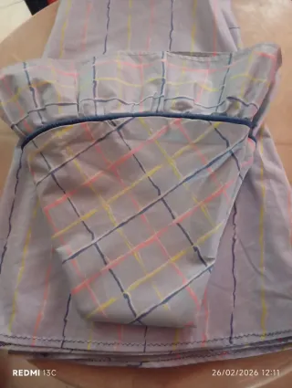 Falda y tapete, nuevo, para mesa redonda 70 cm.