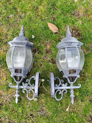 Lámparas de jardín de metal y cristal