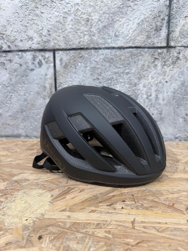 Casco Abus Wingback Negro Talla M