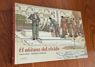 EL ABISMO DEL OLVIDO Paco Roca y Rodrigo