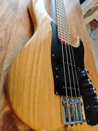 Basso Elettrico Atelier Z Beta 4 Custom Plus