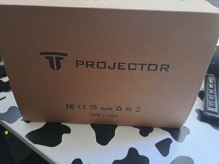 Proyector Portátil 5G WiFi Bluetooth Nuevo