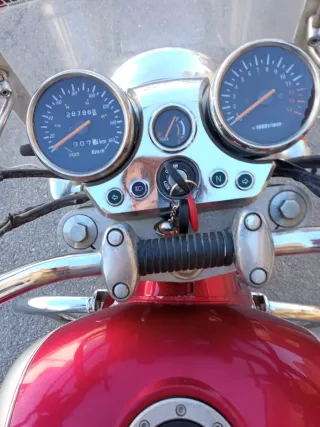 Hyosung GV250 Aquila Roja/Plata