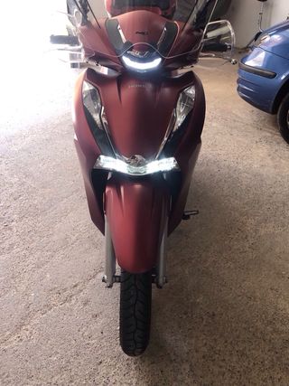 Honda SH 350i Roja - 6500 km