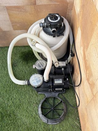Depuradora de piscina con filtro de arena 250W