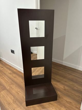 Recibidor moderno con cajón y espejo