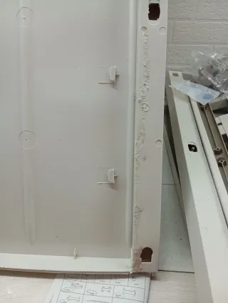 Armario con una puerta de plástico 182 x 33 x 45