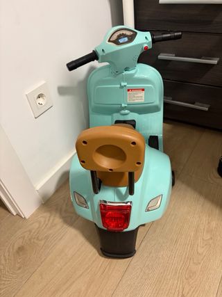 Moto Vespa Eléctrica Infantil