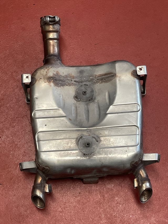 Tubo de escape suzuki GSR600