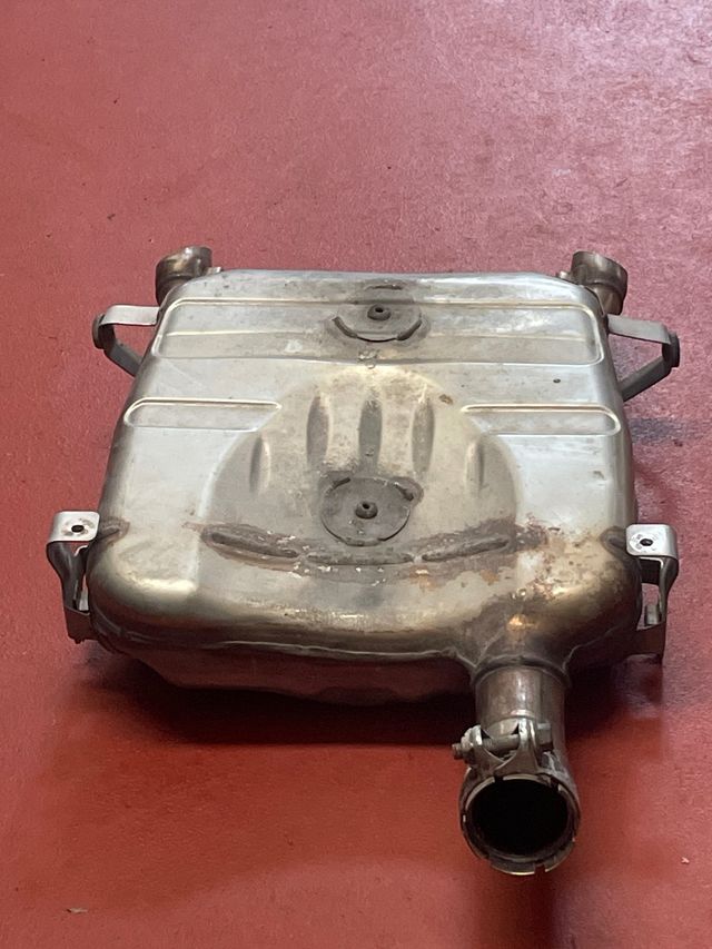 Tubo de escape suzuki GSR600