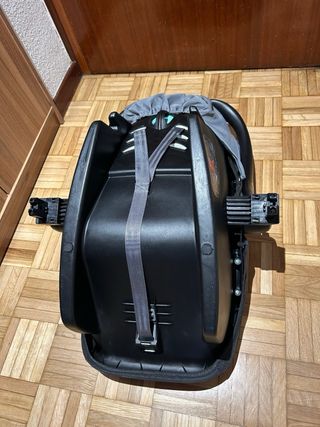 Carrito de bebé y silla de coche marca Jane roller