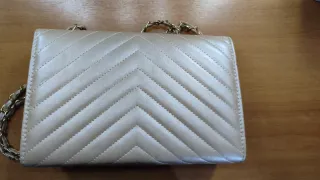 Pochette con tracolla