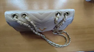 Pochette con tracolla