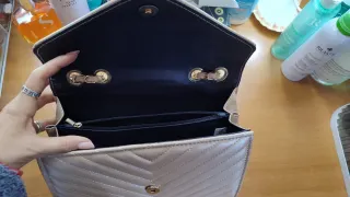 Pochette con tracolla