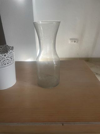 Jarrón de cristal transparente