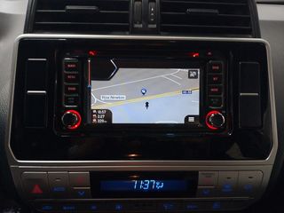 Toyota Land Cruiser GX