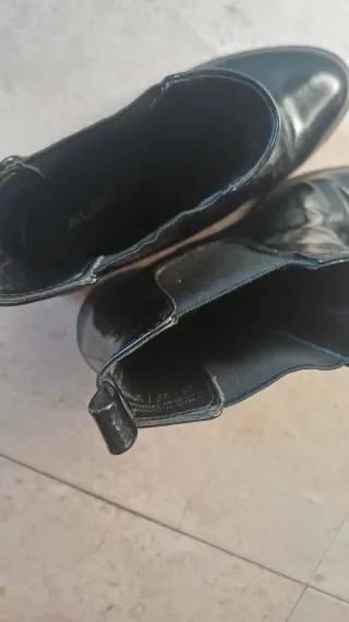 Botines negros charol