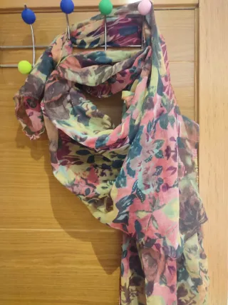 Fular floral Stradivarius multicolor