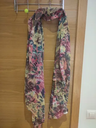 Fular floral Stradivarius multicolor