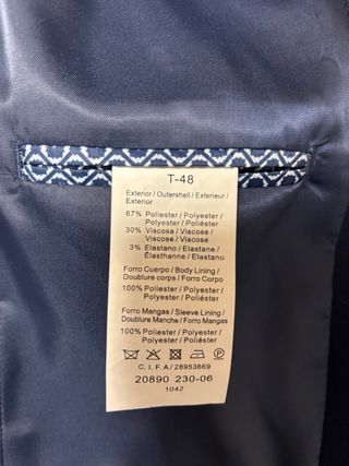 Traje de hombre azul: americana y pantalón