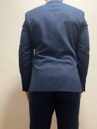 Traje de hombre azul: americana y pantalón