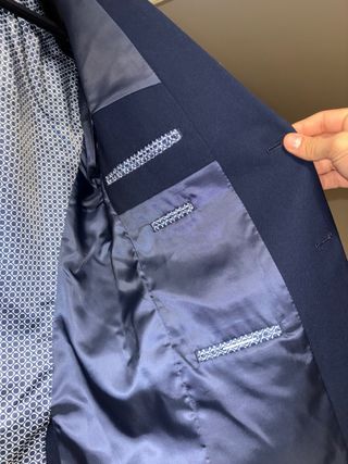 Traje de hombre azul: americana y pantalón