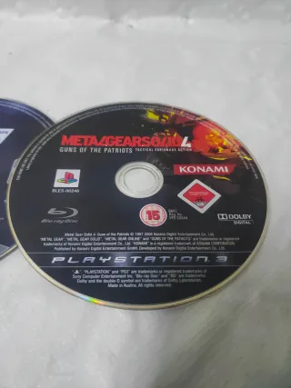 Lote 2 Juegos PS3 FIFA 18 y Metal Gear Solid 4