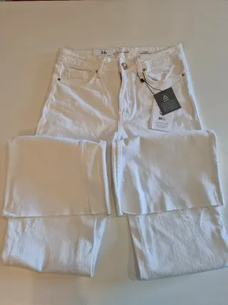Pantalón Blanco Talla 36 Flare