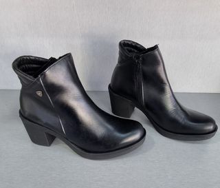 Botines de Piel Tacón Talla 39 Negros Nuevos