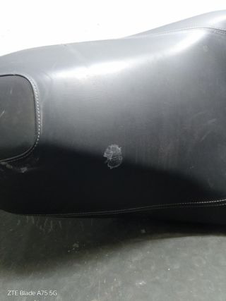 SELLA YAMAHA X MAX 2017-2024 CON BUCHI