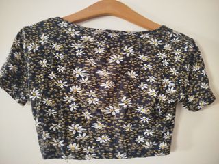 Top corto floral Lefties Talla S